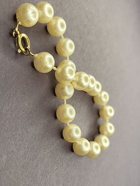 Classic Pearl Bead Bracelet